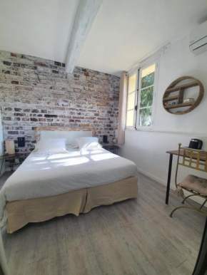 Отель Hôtel Auberge Provençale  Кап Эстерель